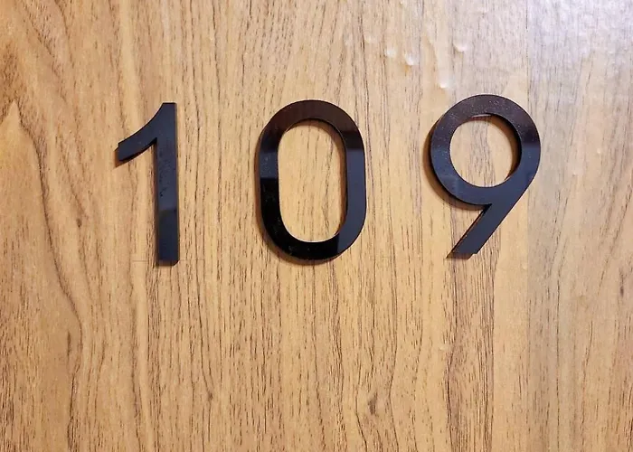 109 Homely Free Wi-fi Near Bts Homestay